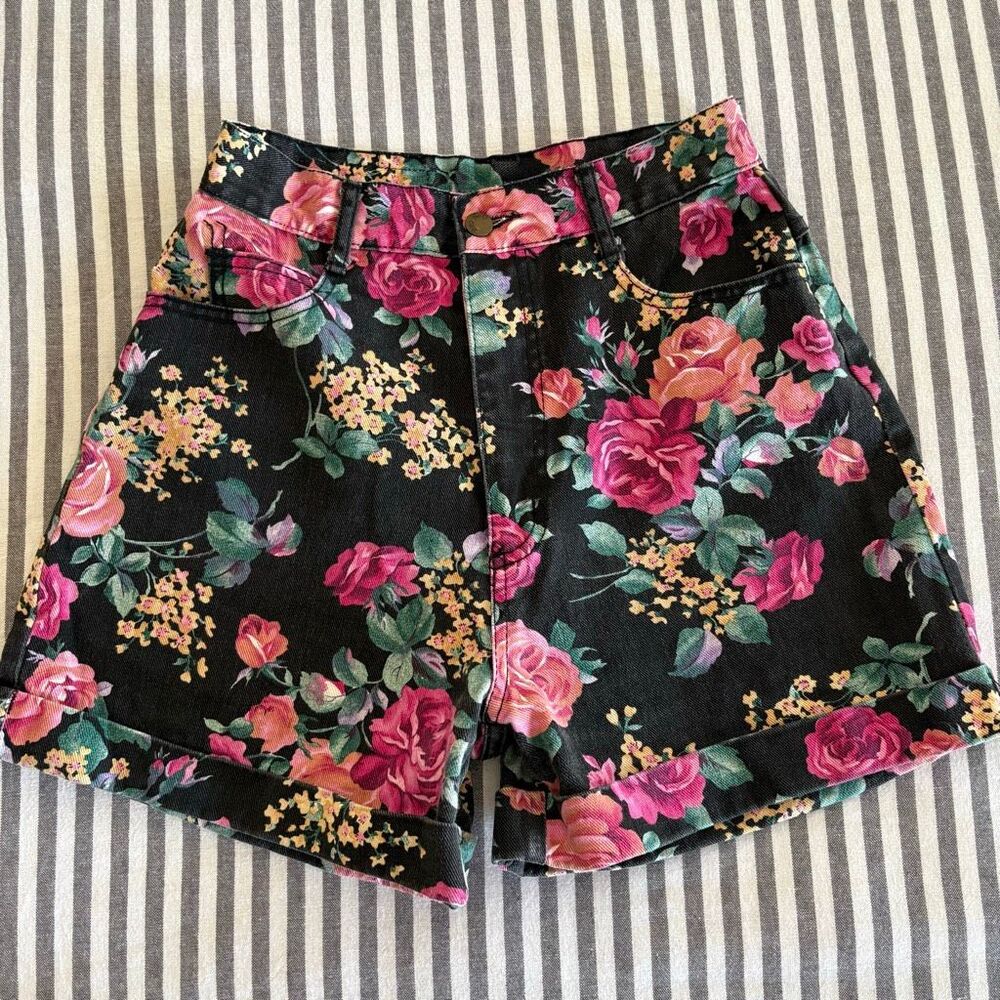 Paris Blues 90’s High Waist Floral Denim Shorts Size 5